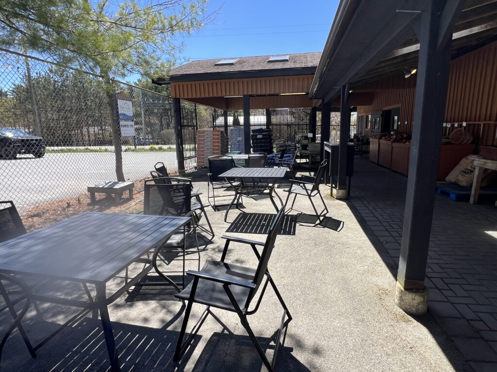 Wile's Lake Farm Market patio